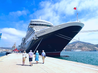 Travel: Cunard line coming out west to put English spin on luxury cruising  – Orange County Register